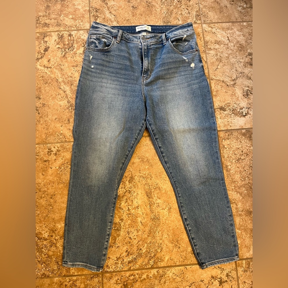 Abercrombie and Fitch size 14S high rise skinny ankle Curve Love jeans